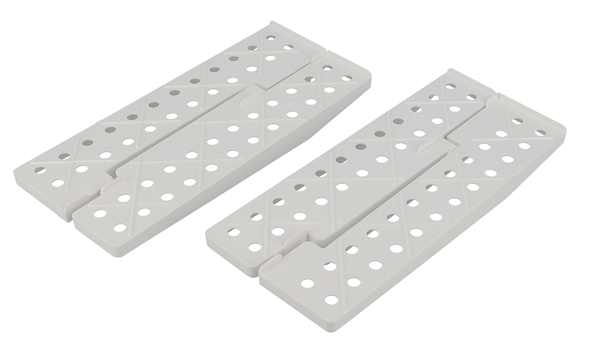 Fixation universelle pour trappe de visite