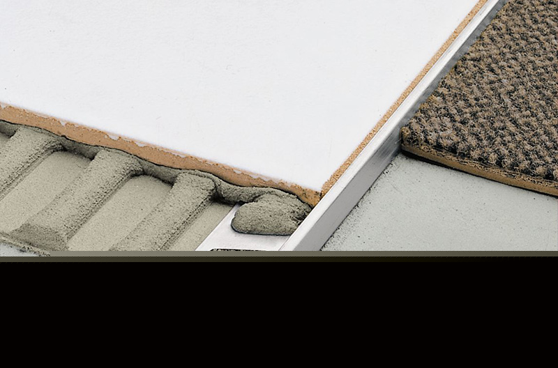 SCHIENE-E 2.5M Profilé acier inoxydable de protection et décoration 6 mm